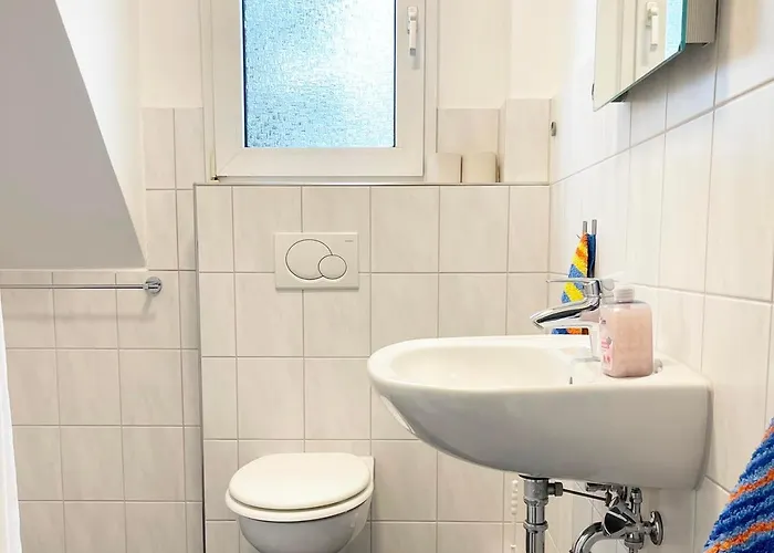 Fuer Monteure In アパート